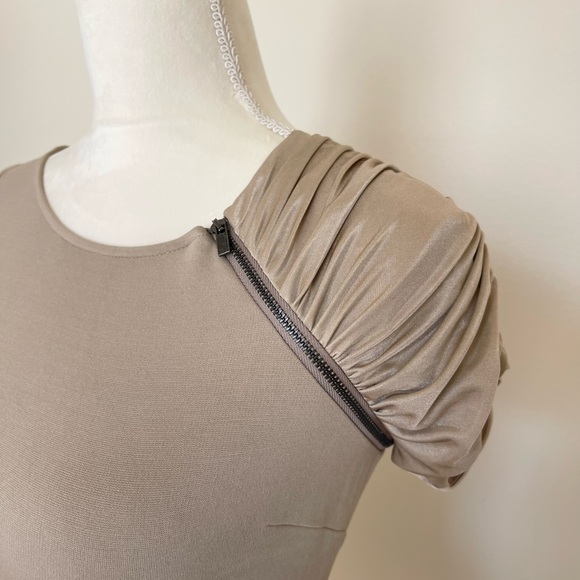 BCBG MaxAzria Mini Dress Size XS - Picture 5 of 8